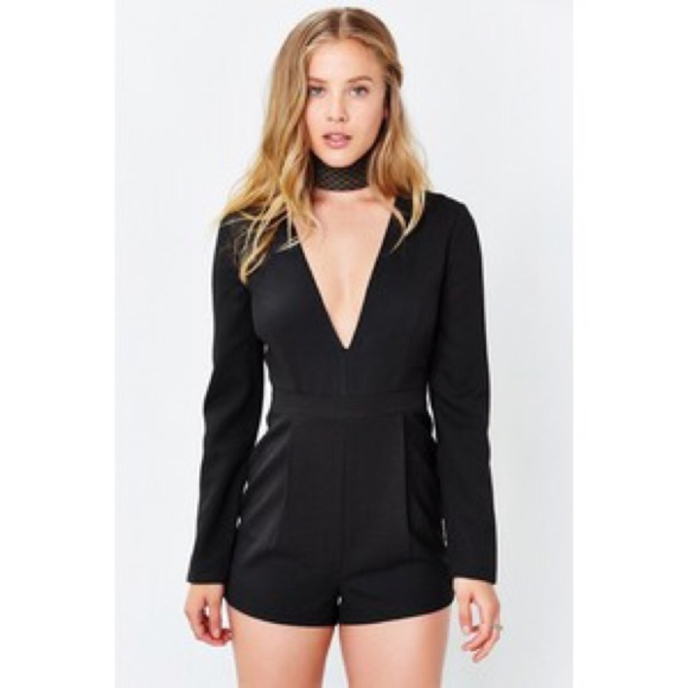 ✨ Silence + Noise Deep-V Long-sleeve Romper | Small